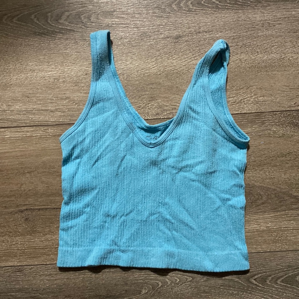 UO out from under cropped ribbed tank